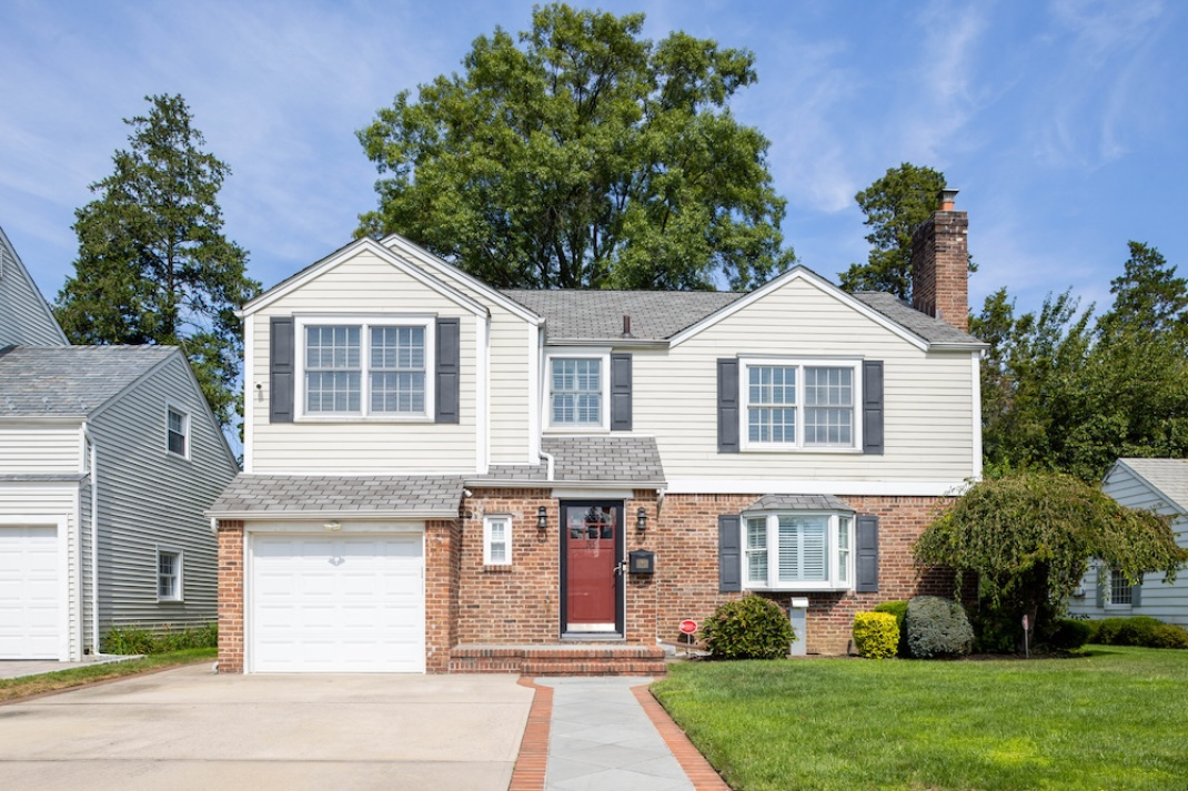 59 Harvard St, Garden City, New York 11530, 5 Bedrooms Bedrooms, ,4 BathroomsBathrooms,Residential,Recently Sold,Harvard St,L3580254