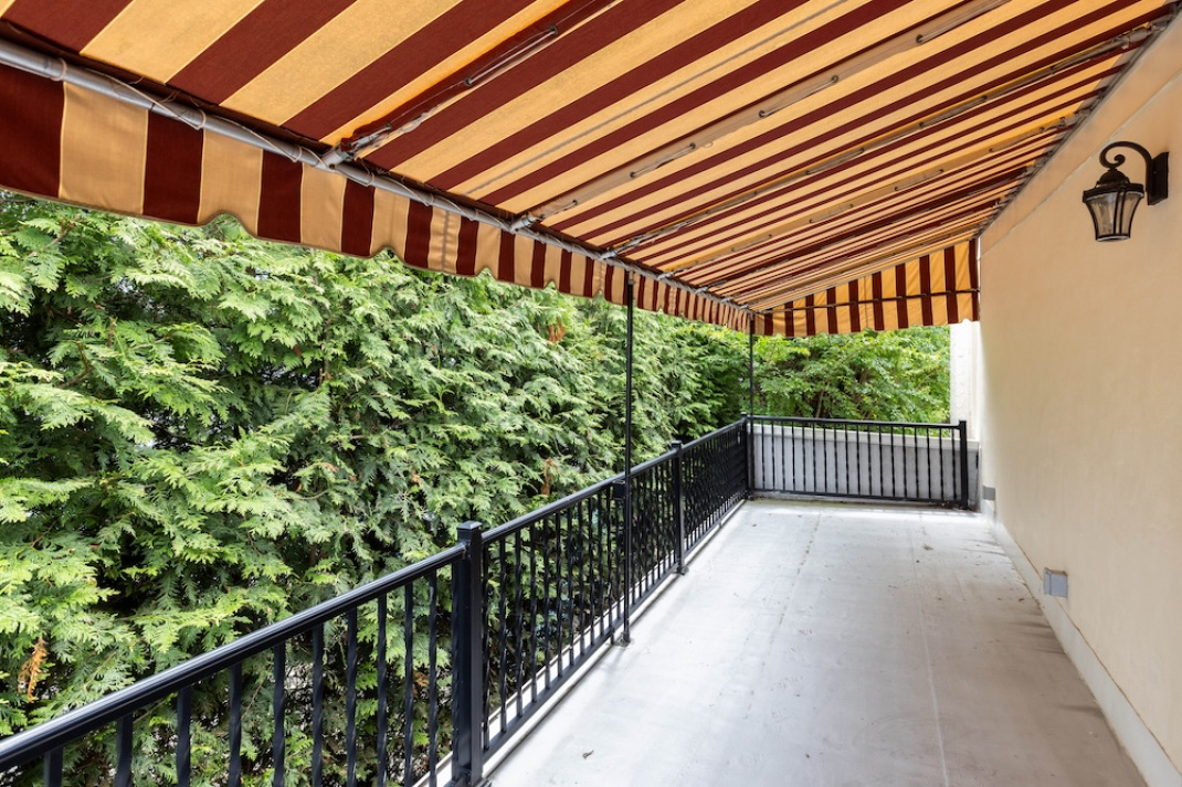 118 Glenwood Avenue, Point Lookout, New York 11561, 3 Bedrooms Bedrooms, 13 Rooms Rooms,3 BathroomsBathrooms,Residential,For Sale,Glenwood Avenue,889131