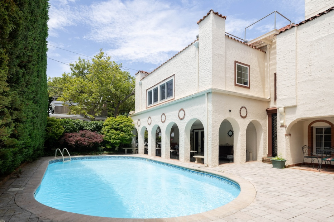 118 Glenwood Avenue, Point Lookout, New York 11561, 3 Bedrooms Bedrooms, 13 Rooms Rooms,3 BathroomsBathrooms,Residential,For Sale,Glenwood Avenue,889131