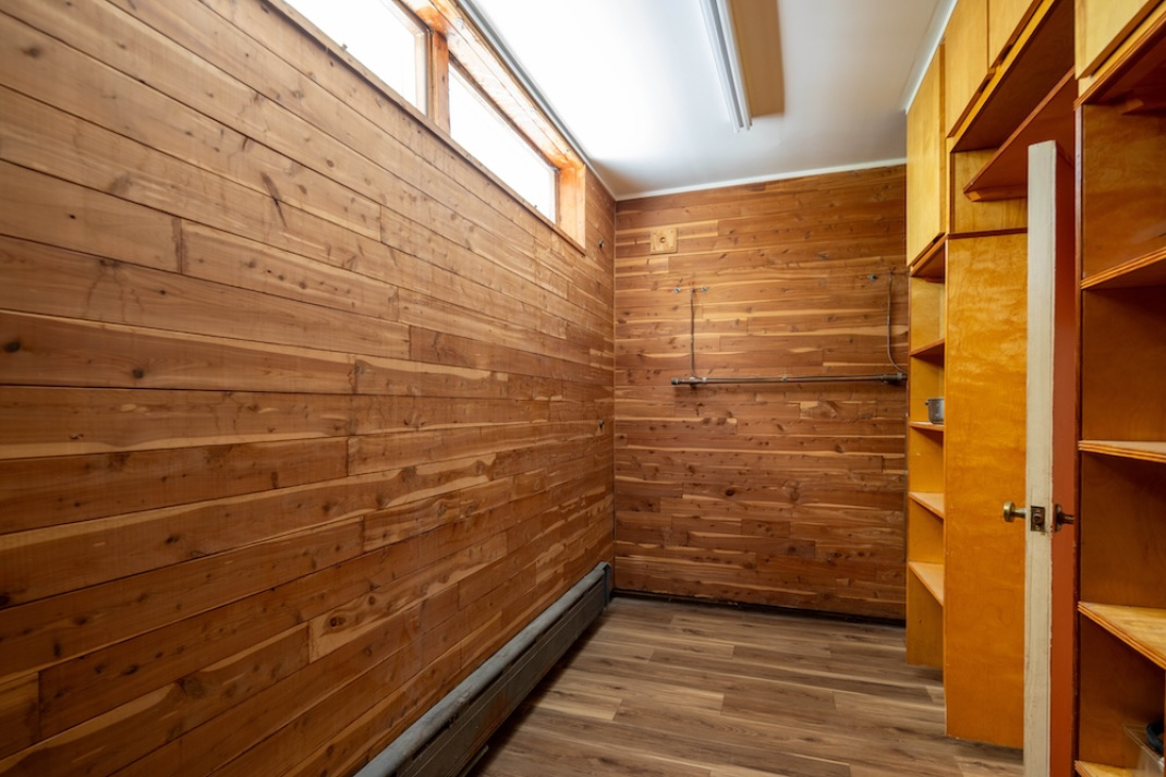 118 Glenwood Avenue, Point Lookout, New York 11561, 3 Bedrooms Bedrooms, 13 Rooms Rooms,3 BathroomsBathrooms,Residential,For Sale,Glenwood Avenue,889131