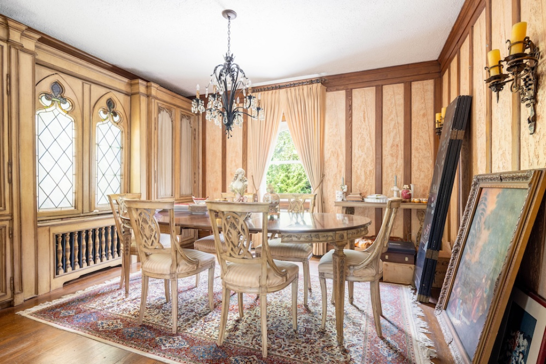 118 Glenwood Avenue, Point Lookout, New York 11561, 3 Bedrooms Bedrooms, 13 Rooms Rooms,3 BathroomsBathrooms,Residential,For Sale,Glenwood Avenue,889131