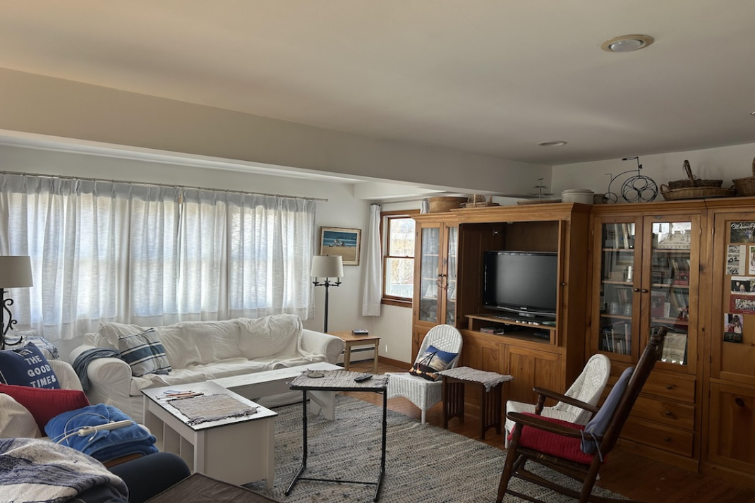 Point Lookout, New York 11561, 3 Bedrooms Bedrooms, ,2 BathroomsBathrooms,Residential,For Rent